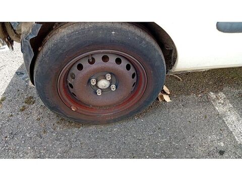 Clio VF1CB3KEF31261249 occasion 93100 Charleville-M&eacute;zi&egrave;res
