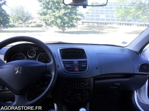 206  occasion 93100 Bourges