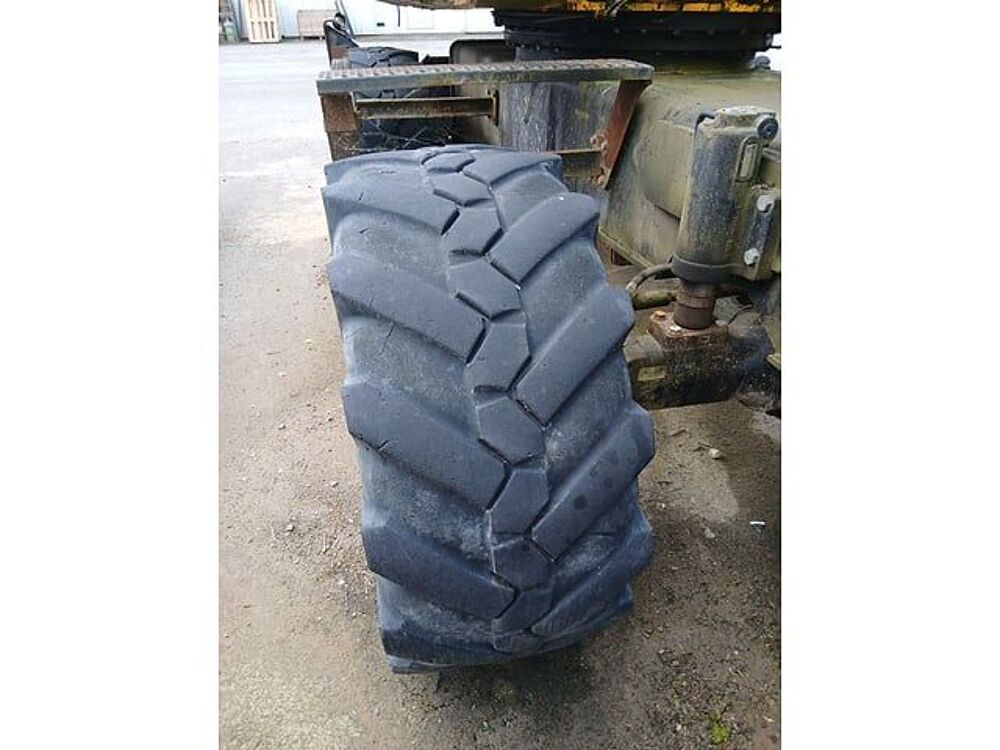 Tracto Pelle 2012 occasion 93100 Les Pieux