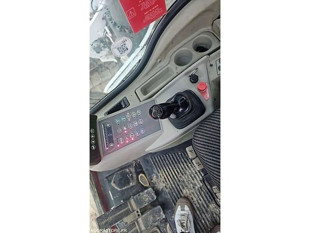 Tracto Pelle 2008 occasion 93100 Gellainville
