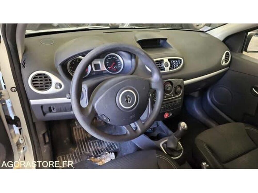 Clio VF1BR2V0H47282303 occasion 93100 Grand Bourgtheroulde