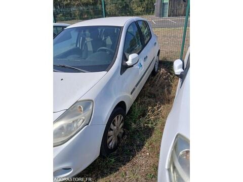 Clio VF1BR270E43814657 occasion 93100 Mont-De-Marsan