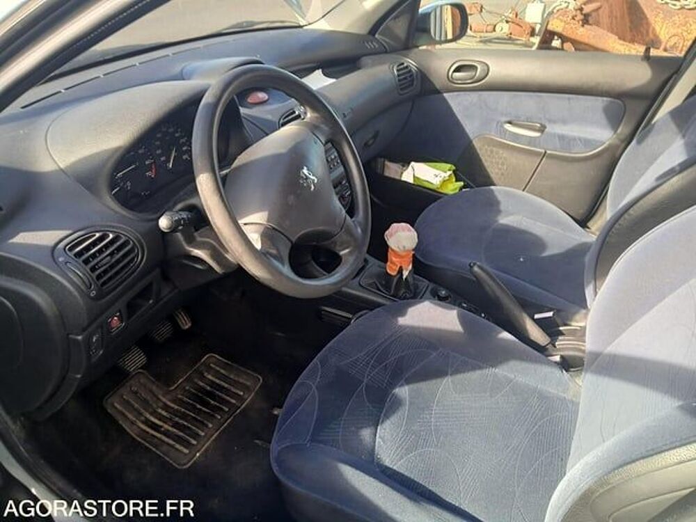 206  occasion 93100 Lannion