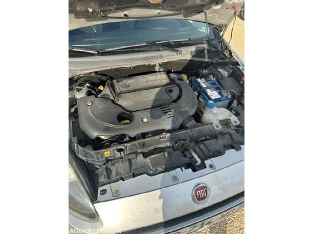 Punto ZFA1990000P037301 occasion 93100 Corbas