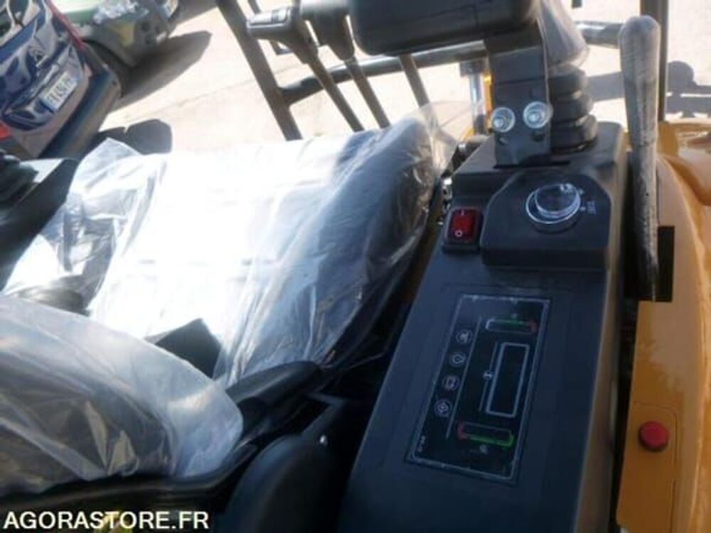 Tracto Pelle 2026 occasion 93100 Le Soler