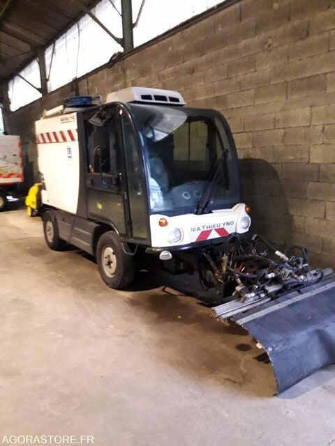 Engin de Chantier / BTP Engin de Chantier / BTP 2005 occasion Morlaix 93100