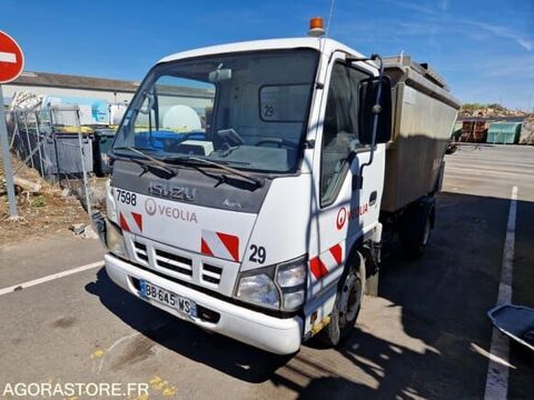 Annonce voiture Isuzu N-SERIES 2500 €