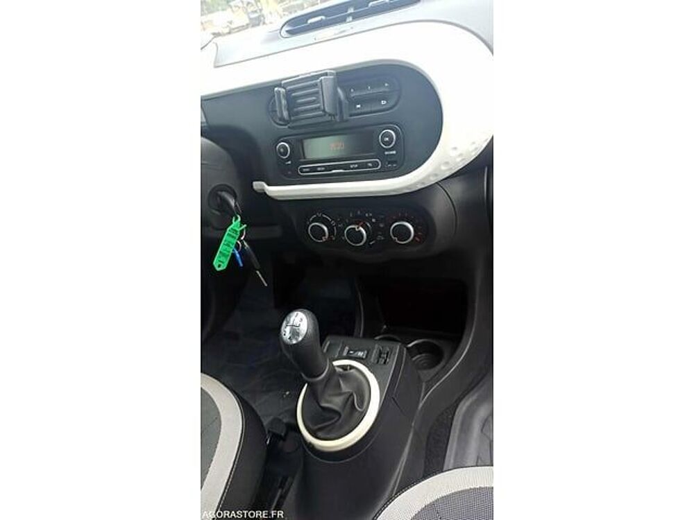 Twingo VF1AHB40D58337208 occasion 93100 Auxerre