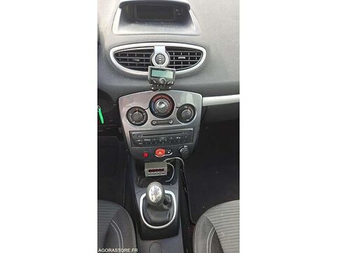 Clio VF1BR2V0H48081031 occasion 93100 Lamballe-Armor