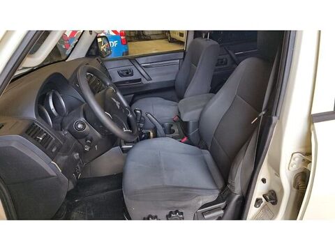 Pajero JMBLNV98WBJ000365 occasion 93100 Le Grand Bourgtheroulde