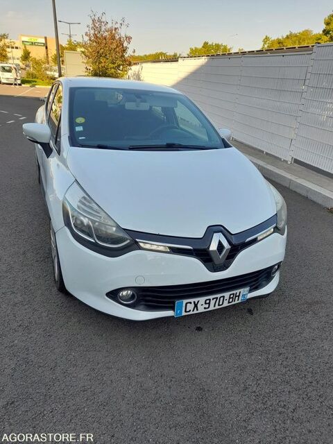Renault clio VF15RRL0H49333433