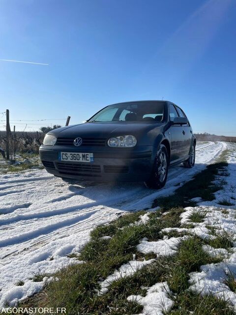 Volkswagen Golf WVWZZZ1JZ3B088431 2003 occasion Beaumont-En-V&eacute;ron 93100