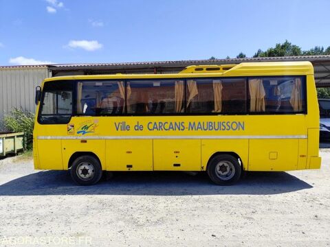 Car - Bus Car - Bus 2002 occasion Carcans 93100
