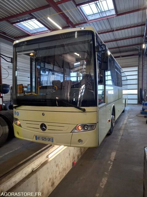 Car - Bus Car - Bus 2010 occasion Angoul&ecirc;me 93100