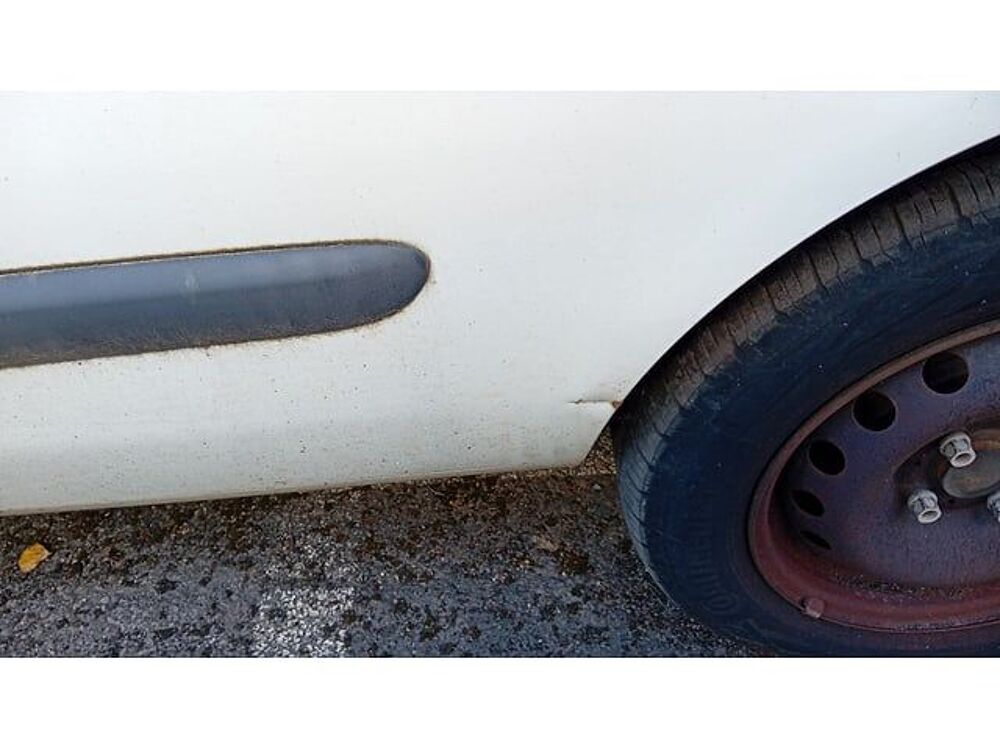 Clio VF1CB3KEF31261249 occasion 93100 Charleville-M&eacute;zi&egrave;res