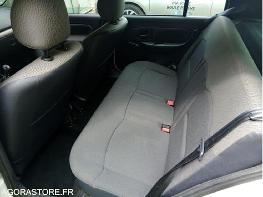 Clio VF1BB2DEF32348262 occasion 93100 Villeurbanne