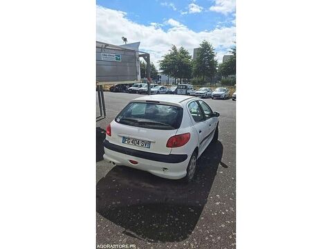 206 VF32AHFXF44052822 occasion 93100 Lamballe-Armor