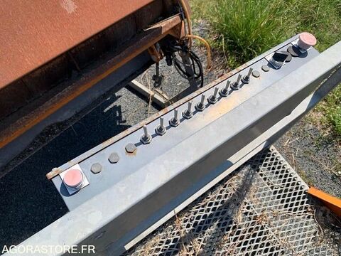 Autres Equipements 1999 occasion 93100 Agen