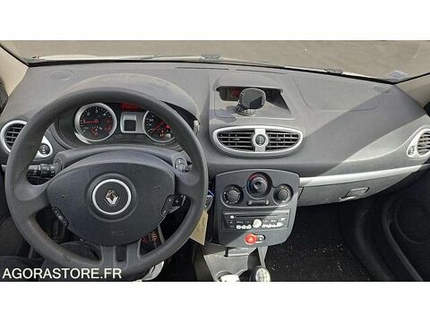 Clio VF1BR2V0H45423372 occasion 93100 Lamballe-Armor