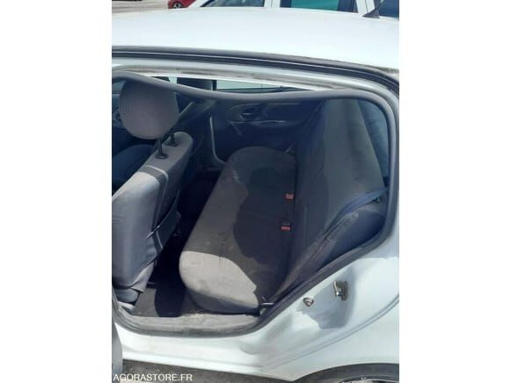 Clio VF1BBR7CF32738331 occasion 93100 Draguignan