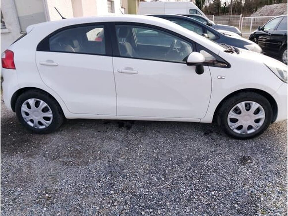 Rio KNADN515AC6749120 occasion 93100 Malissard