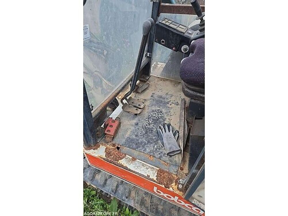 Tracto Pelle  occasion 93100 Plo&euml;zal