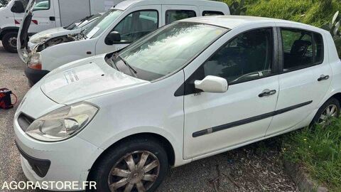 Clio VF1BR1B0H39040883 2008 occasion 93100 Bastia