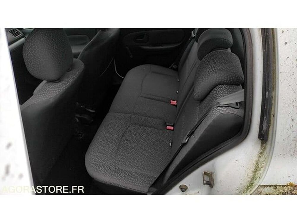 Clio VF1BB2U0540534623 occasion 93100 Laon