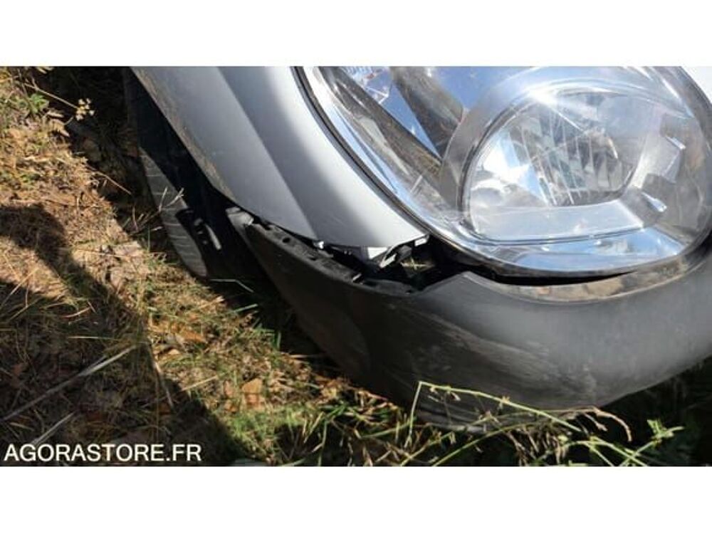 Kangoo VF1FW18C549324207 occasion 93100 Aix-En-Provence