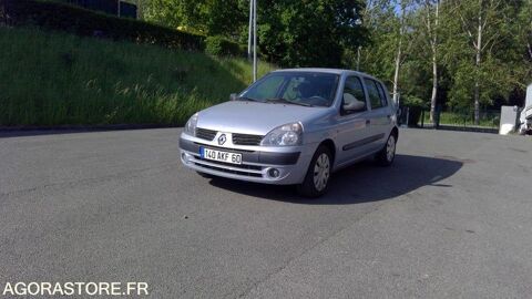 Renault Clio VF1BBR8EF31738313 2004 occasion Clermont 93100