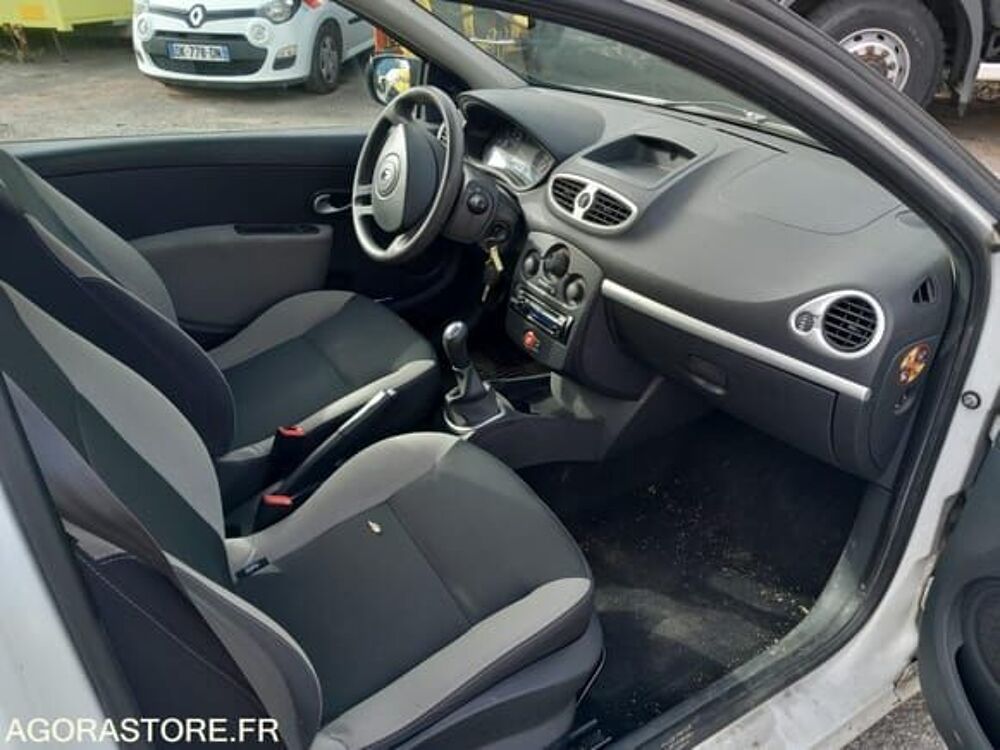 Clio VF1CR2V0H45936959 occasion 93100 Annecy