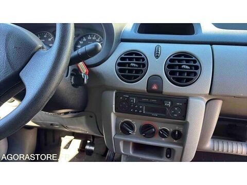 Kangoo VF1FC07AF31639867 occasion 93100 Bourg-En-Bresse