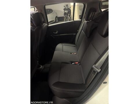 Clio VF1BR2V0H47841684 occasion 93100 Vannes
