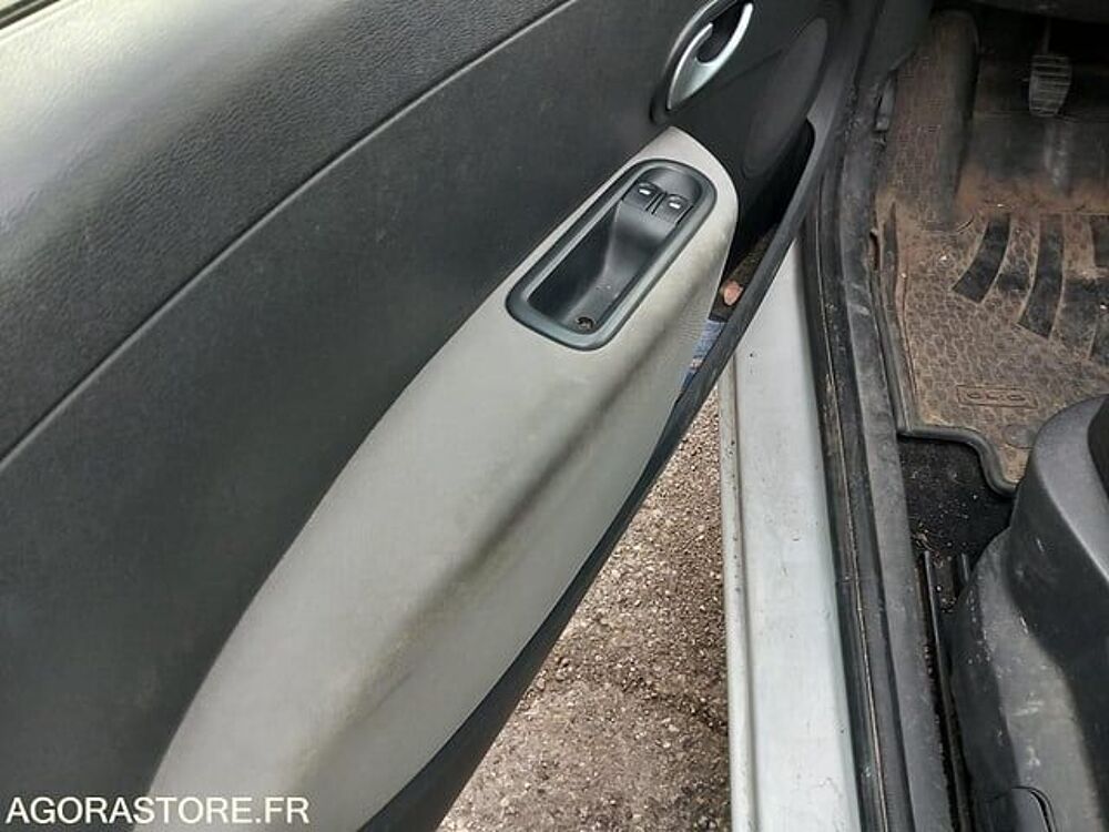 Clio VF1CR2V0H47578340 occasion 93100 Annecy