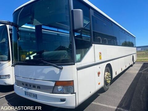 Car - Bus Car - Bus  occasion Vannes 93100