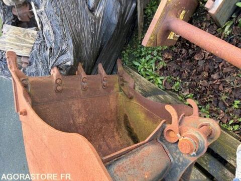 Utilitaire Pieces d&eacute;tach&eacute;es et accessoires Engins BTP  occasion Saint-Jean-D'hermine 93100