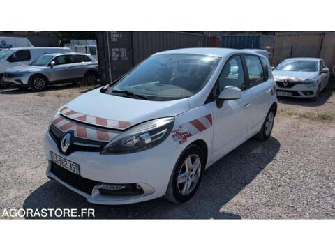 Annonce voiture Renault Mégane 2400 €