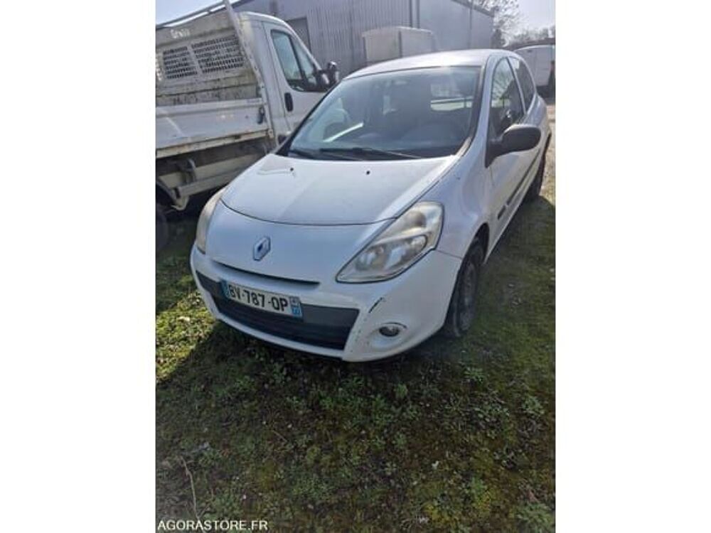 Clio VF1CR270E46016656 occasion 93100 Coubert