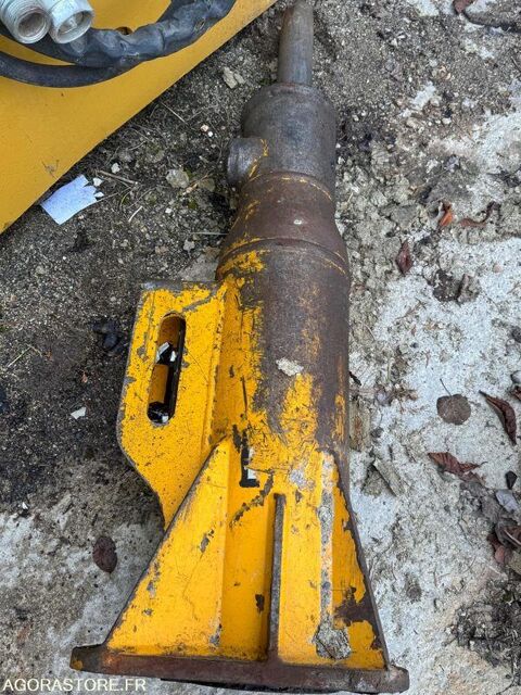 Utilitaire Pieces d&eacute;tach&eacute;es et accessoires Engins BTP  occasion Issoire 93100