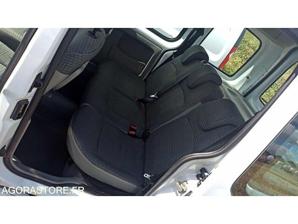 Kangoo VF1KCTGEF38562280 occasion 93100 Auxerre