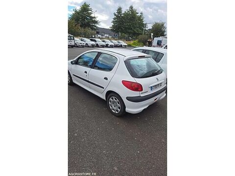 206 VF32A8HZA47811328 occasion 93100 Lamballe-Armor
