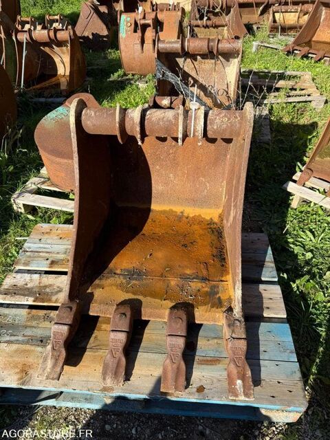 Utilitaire Pieces d&eacute;tach&eacute;es et accessoires Engins BTP  occasion Savignac 93100