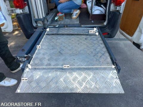 Pieces d&eacute;tach&eacute;es et accessoires Engins BTP  occasion 93100 Reims