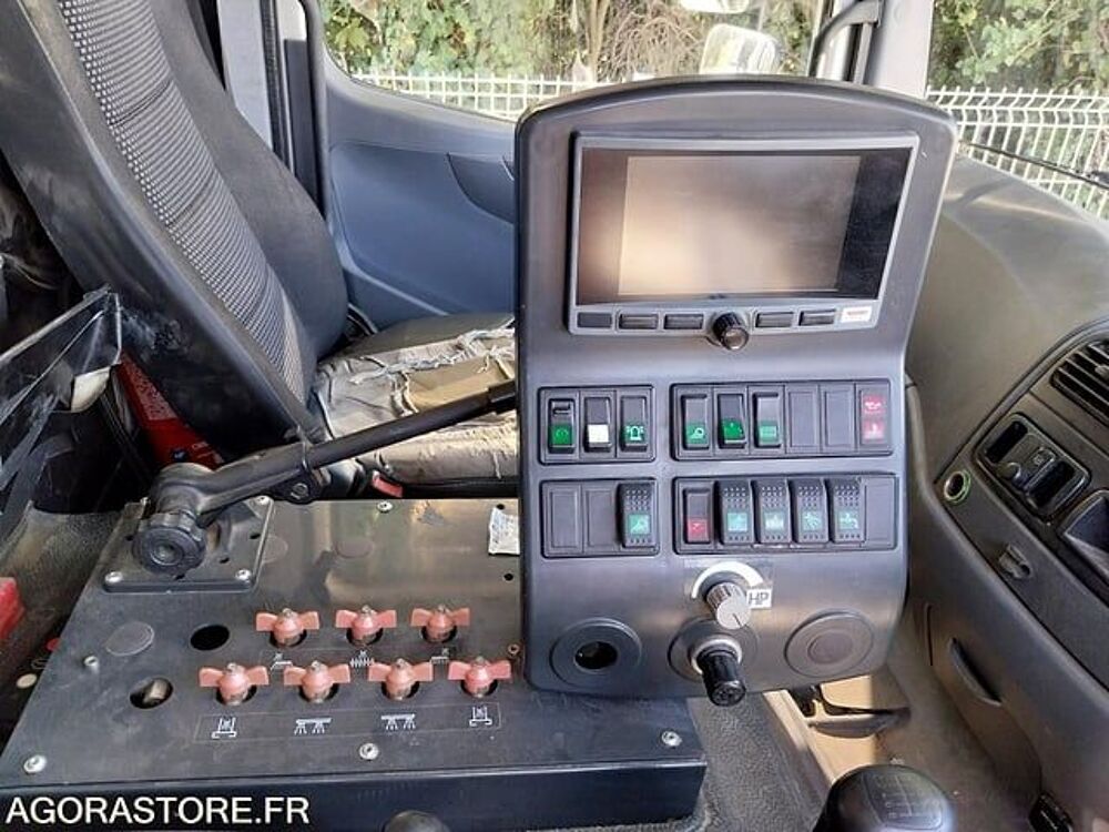   occasion 93100 Mont&eacute;limar