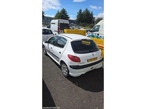 206 VF32A8HZA47770783 occasion 93100 Lamballe-Armor