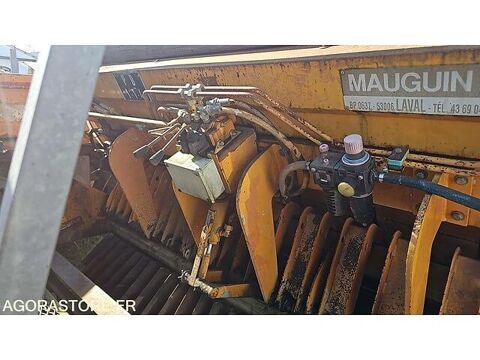   occasion 93100 Moulins