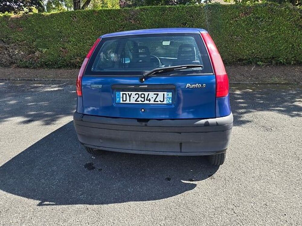 Punto ZFA17600000768761 occasion 93100 Saint Martial D'artenset