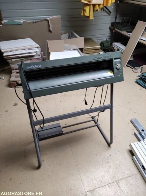 Roland CAMM-1 - industrial equipment - printing machi... 200 93100 Contrex�ville