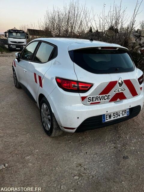 Renault Clio VF15RBF0A59919390 2018 occasion Montreuil 93100