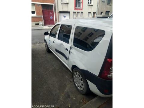 Logan UU1KSDEKJ40233625 occasion 93100 Cosne-Cours-Sur-Loire